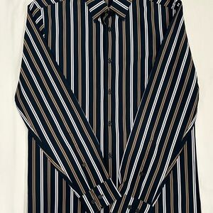 Perry Ellis Men's Navy and White Striped Shirt size Medium Slim fit Stretch.